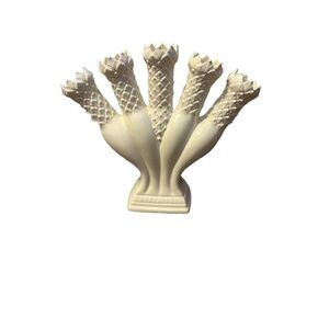 Williamsburg Posy Holder Five Finger Vase by‎ Wedgwood, Ivory